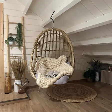 Holiday home Chalazy *
